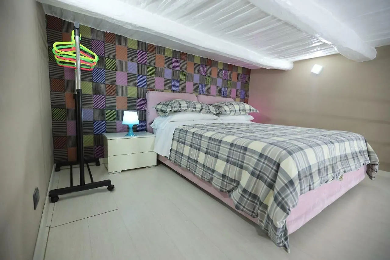 Santa Chiara Apartment Naples